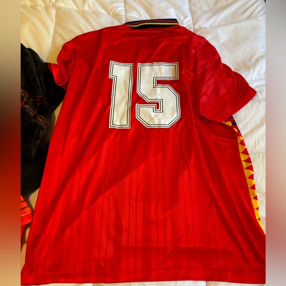 Adidas Spain throwback jersey XXL - Picture 3 of 3